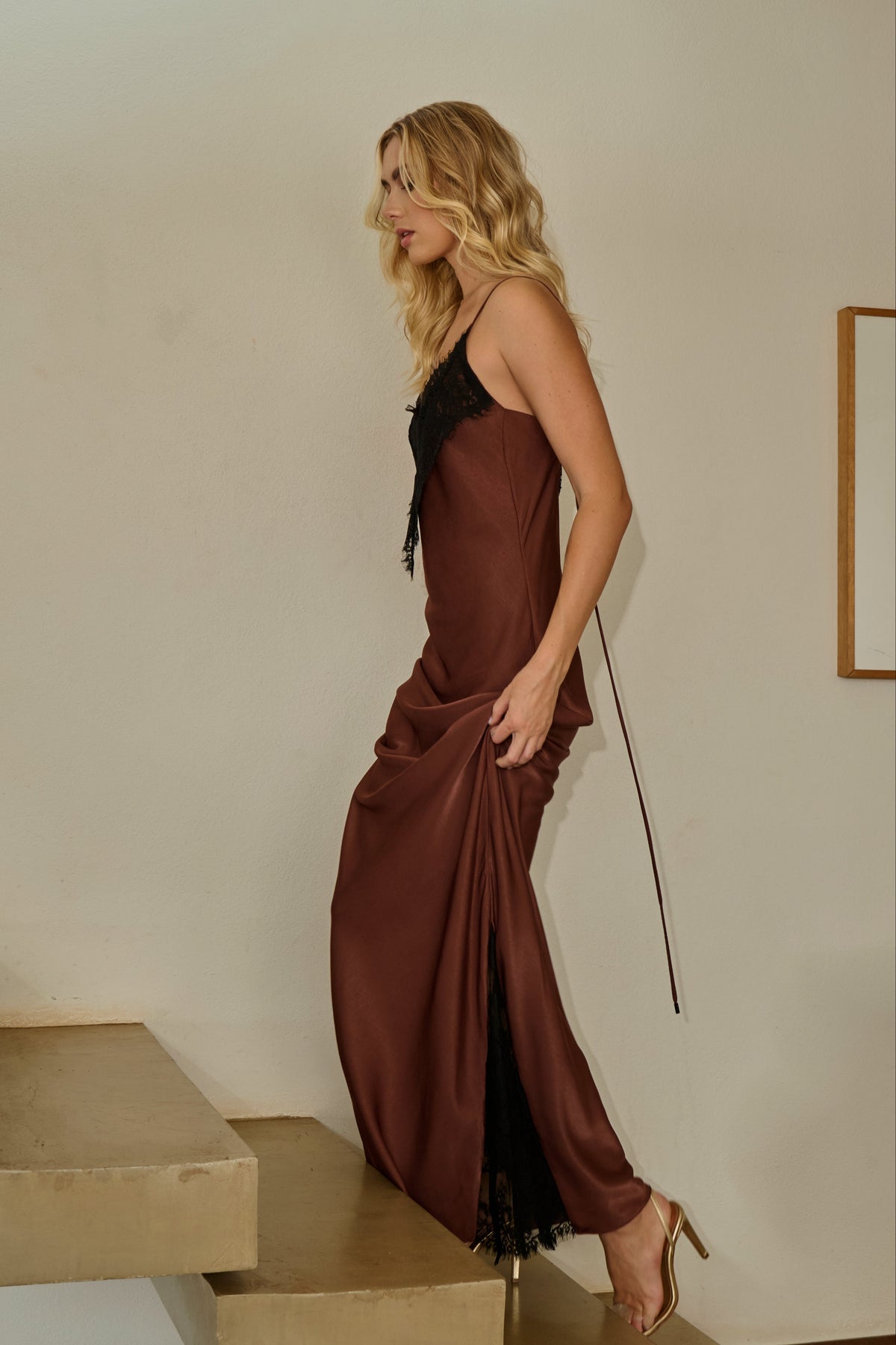Vestido Lucis Slipdress Rendas Marrom